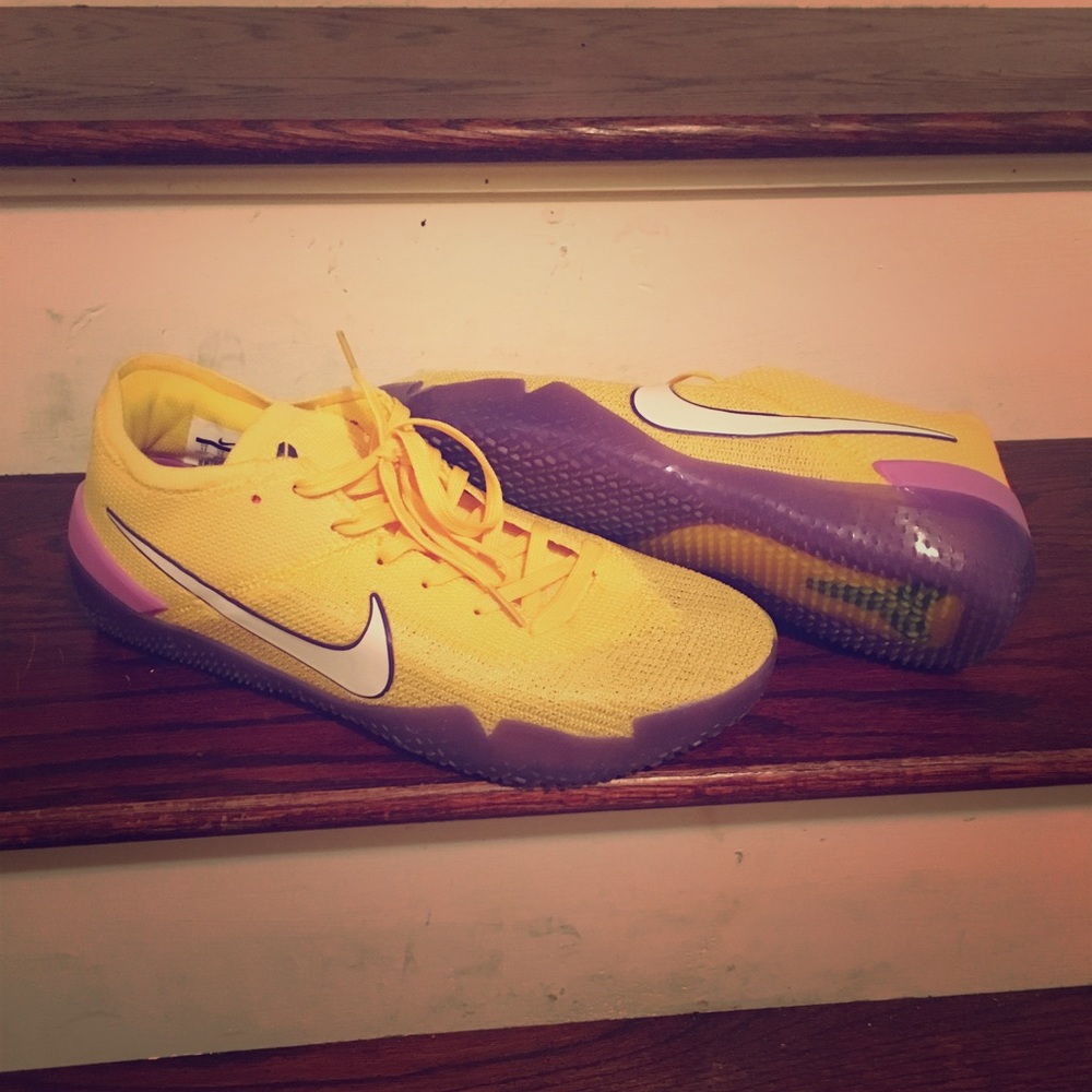 Never worn Nike Kobe AD Nxt Men Size 11